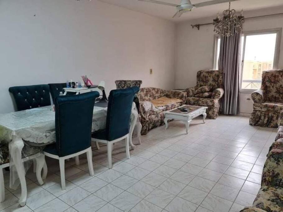 Single Bedroom In A Shared Girls Only Hosting Family