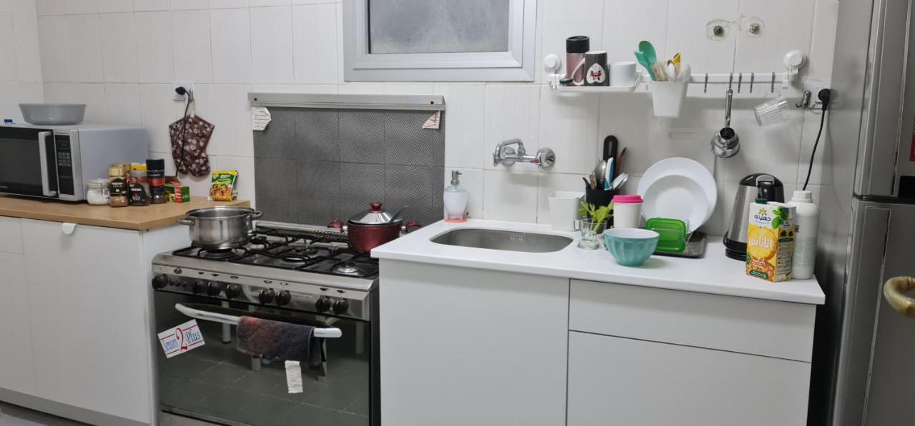 Single Bedroom In A Shared Girls Only Hosting Family
