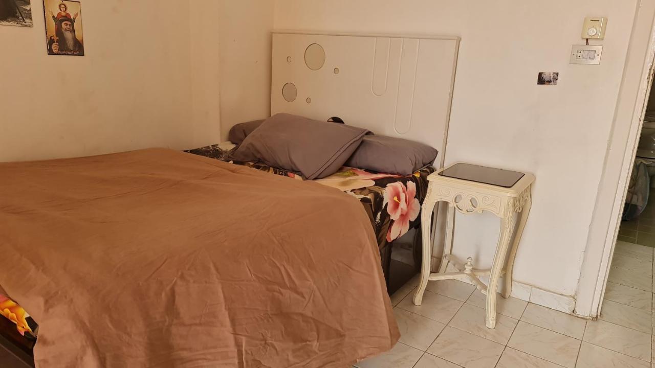 Single Bedroom In A Shared Girls Only Hosting Family Apartamento *