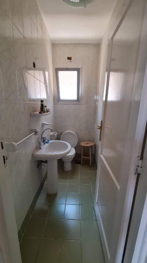 Single Bedroom In A Shared Girls Only Hosting Family Cairo